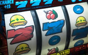 Metode pembayaran Hot Pot di dewi888 termasuk QRIS dan DANA